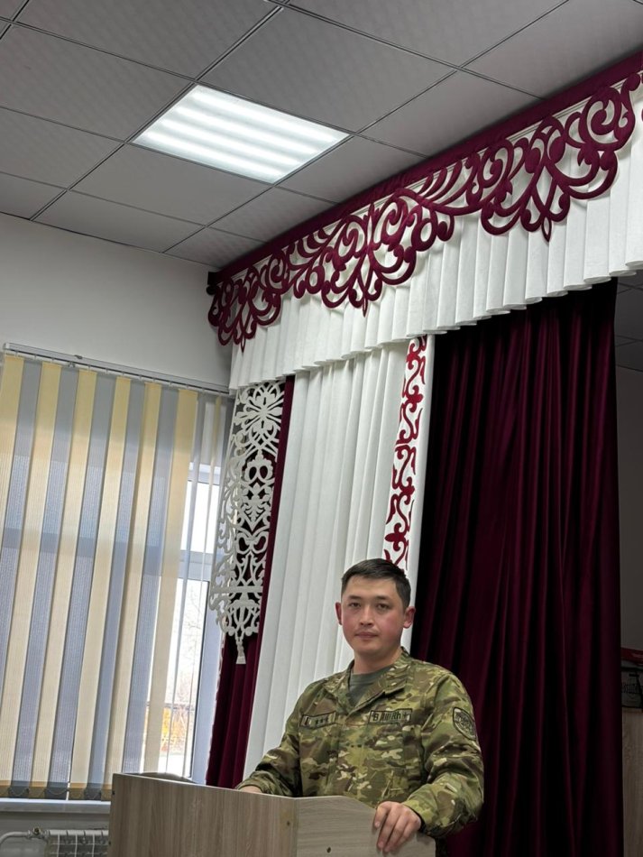 "Мамандармен кездесу"